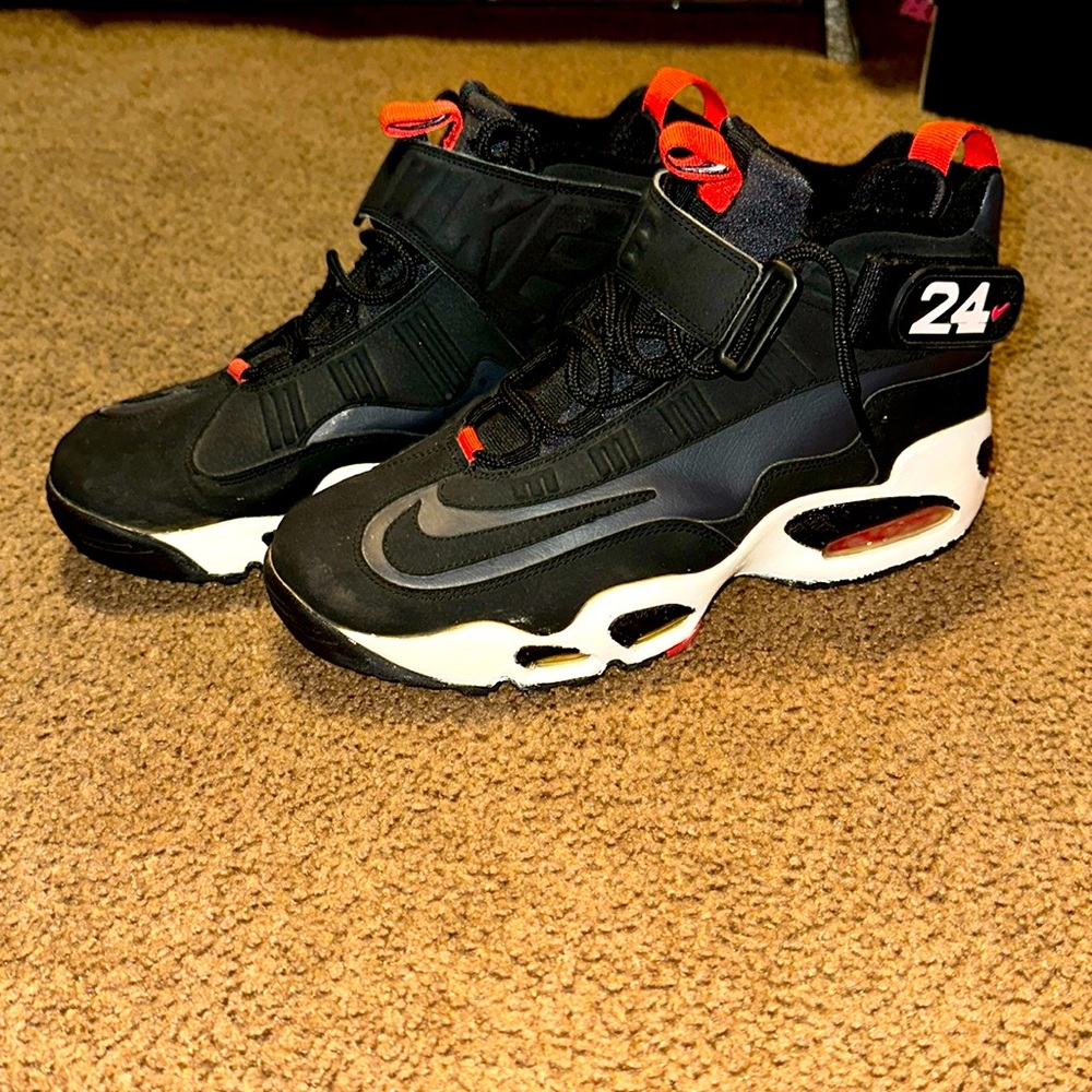 Nike air Griffey max 1 black and red